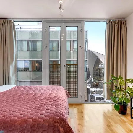 Center Apartment *